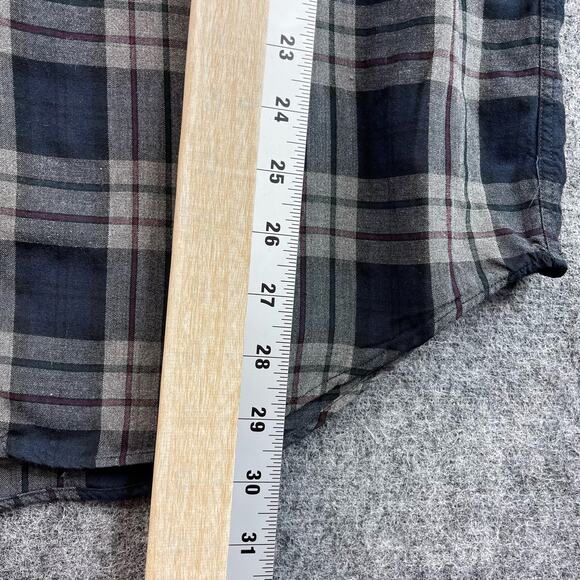 Tommy Hilifger Mens Button Down Shirt Size Medium Long Sleeves  Checkered - Picture 7 of 10